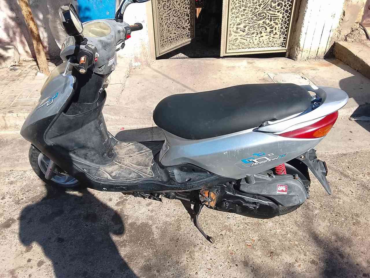 سلام عليكم دراجه بريز كلهه شغاله مكينه سلف هندر سعر 350قفل عنوان الشعب ***********
