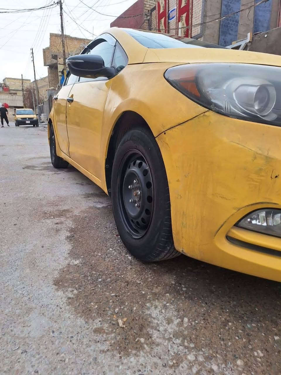 السلام عليكم 
فورتي 2016 مكينه مفتوحه، دوش 
رقم انكليزي منضومه غاز، 
مكاني بغداد، 105 وبيه مجال 
رقم الهاتف ***********
