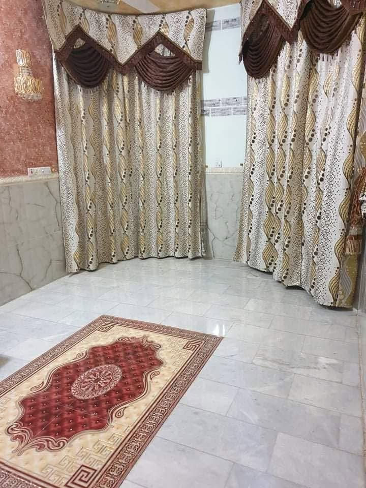 سلام عليكم
منزل للبيع مقابل مقام رد الشمس 
المساحه ١٣٠متر 
مطبخ حار مطبخ بارد طابقين غرفتين فوك مجمع صحيات فوك وجوا وصاله وهول 

***********
