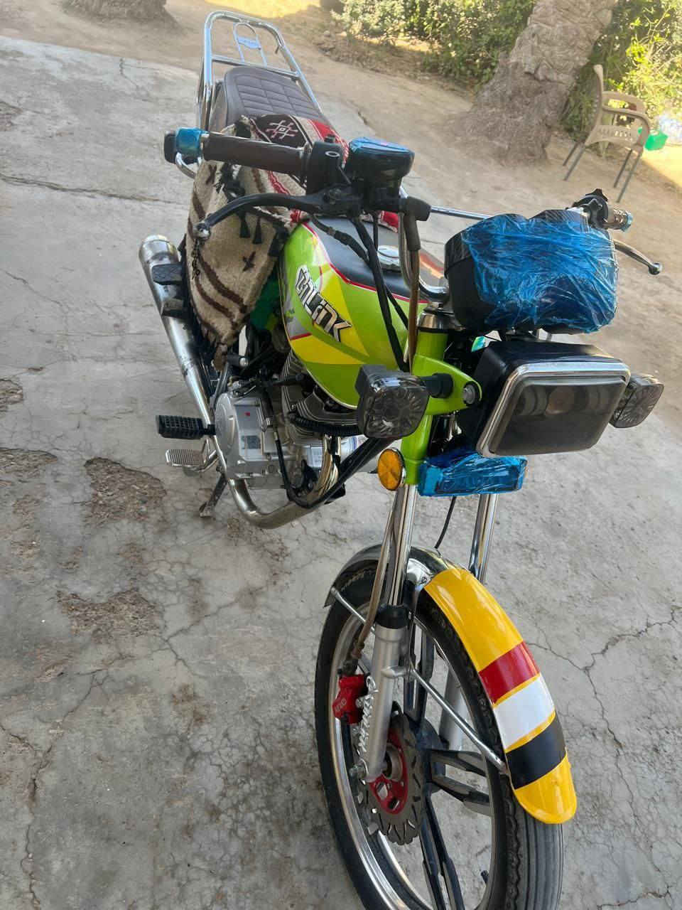 سيفان موديل 2024 دراجه كفاله عامه محرك جديد كهربائيات كامله درجه كلها علاء وضع شركه محرك 200 سعر تصل وتدلل مكان ديالى بعقوبة ناحية كنعان ***********
