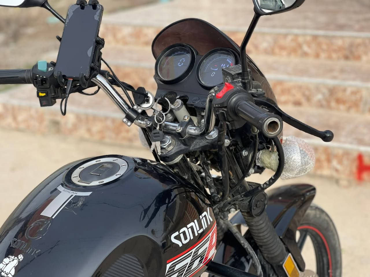 دايوان سونك موديل ٢٠٢٤ الماطور على وضع الشركة جدا نضيف كما موضح في الصور
السعر المطلوب مليون ٢٥٠ وبي مجال للشراي
***********
