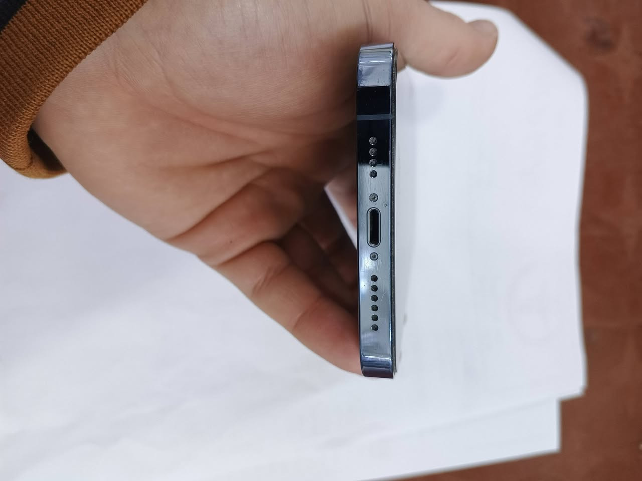 سلام عليكم 
13بروماكس
256
بطارية 87 شرق اوسط ممفتوح شرط تفحص مكان الي يعجبك
ولا مرفوع سعرة 650وبي مجال 
مكلف بل نشر
***********
