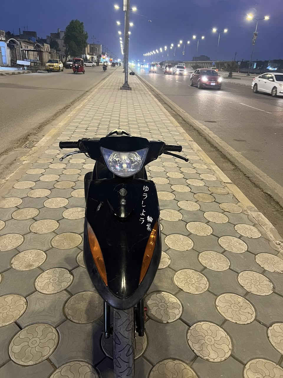 مرحبا 
ماكس عدله 
بوشه49 مبدل زنجيل فقط 
صالنصه fmمعدل 120
كلها شغاله  منلايت للبكلابت 
السعر 700….؟
العنوان العمارة/العرضات 
اتصل ***********
