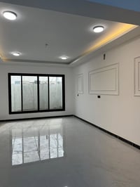 🏠 فرصة عقارية مُميزة بيت موقع تجاري مساحه250م vip   طابقين بسعر مناسب ...