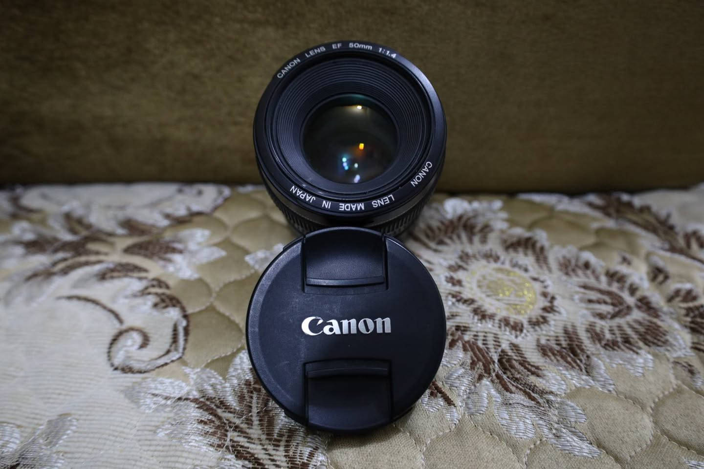 الغنية عن التعريف CANON EOS RP بس ب ملحقات جديدة
نظافة 99٪ مثل ما موضح
يجي وياها كامل القطع و 3 بطاريات و شاحنه + ادابتر لتشغيل العدسات القديمة مباشرةً و تجي ويا عدستها الأصلية 24-105 + عدسة Canon EF 50mm f/1.4 USM، من أفضل العدسات لعزل الخلفية ( بورتريه قوي فتحه 1.4 )
الكامرة ما بيها أي مشاكل مكفوله
السعر: ( مليون و 200 و بيها مجال بسيط ) 
للتواصل خاص او *********** واتساب
