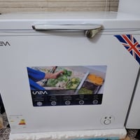 مجمدة ١٢ قدم نظيفة استعمال قليل ٤ أشهر فقط السعر ٢٢٠ الف للأستفسار 077...