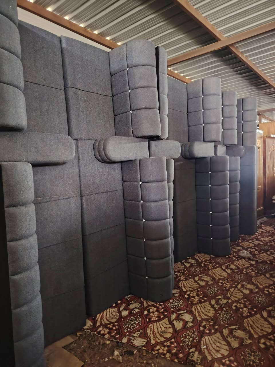 انواع الاثاث المنزلي للبيع والمراوس وبأسعار مناسبة للاستفسار راسل الصفحة او اتصل ***********
