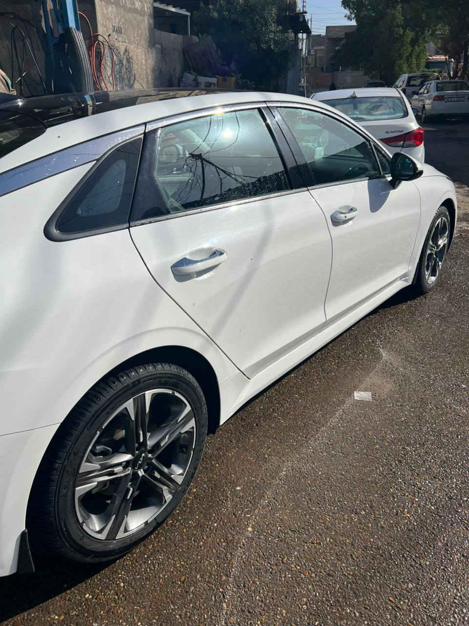 السلام عليكم كي فايف خليجي موديل 23 ماشيه 68 مكفول كفاله عامه فول اعلا فئه بسمي رقم بغداد جديد السعر 215 بيها مجال بسيط مكان السياره بغداد الدوره الاتصال على الرقم ***********
