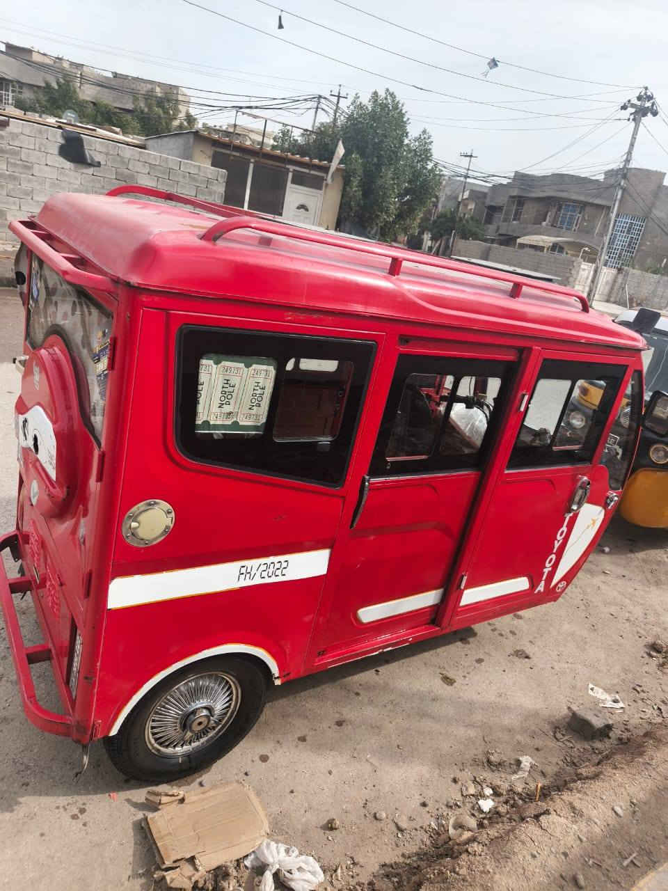 السلام عليكم تكتك كامله خير من الله شلعه كهربايات كله شغال خير من الله مرقمه بسمي  بوجهك لشارع مكينه خير من الله مكاني ديالئ رقمي ***********السعر4مليون وبيه مجال حك الجيه
