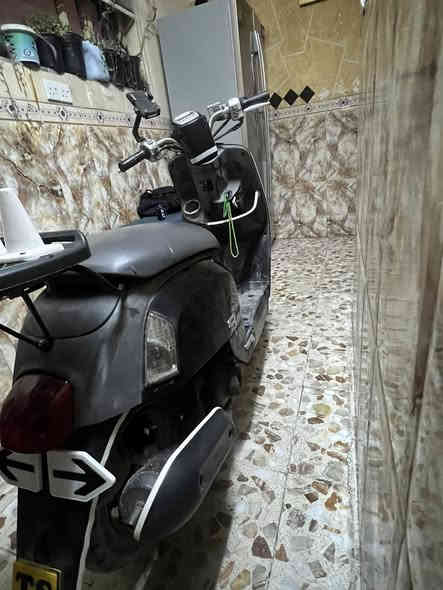 سلام عليكم الدراجه للبيع ماكس بوليس الدراجه مجفته 1 و مبدل كلجات امامي و خلفي سعره 700 و بيه مجال قليل منطقتي العبيدي شارع 20 الرقم ***********
