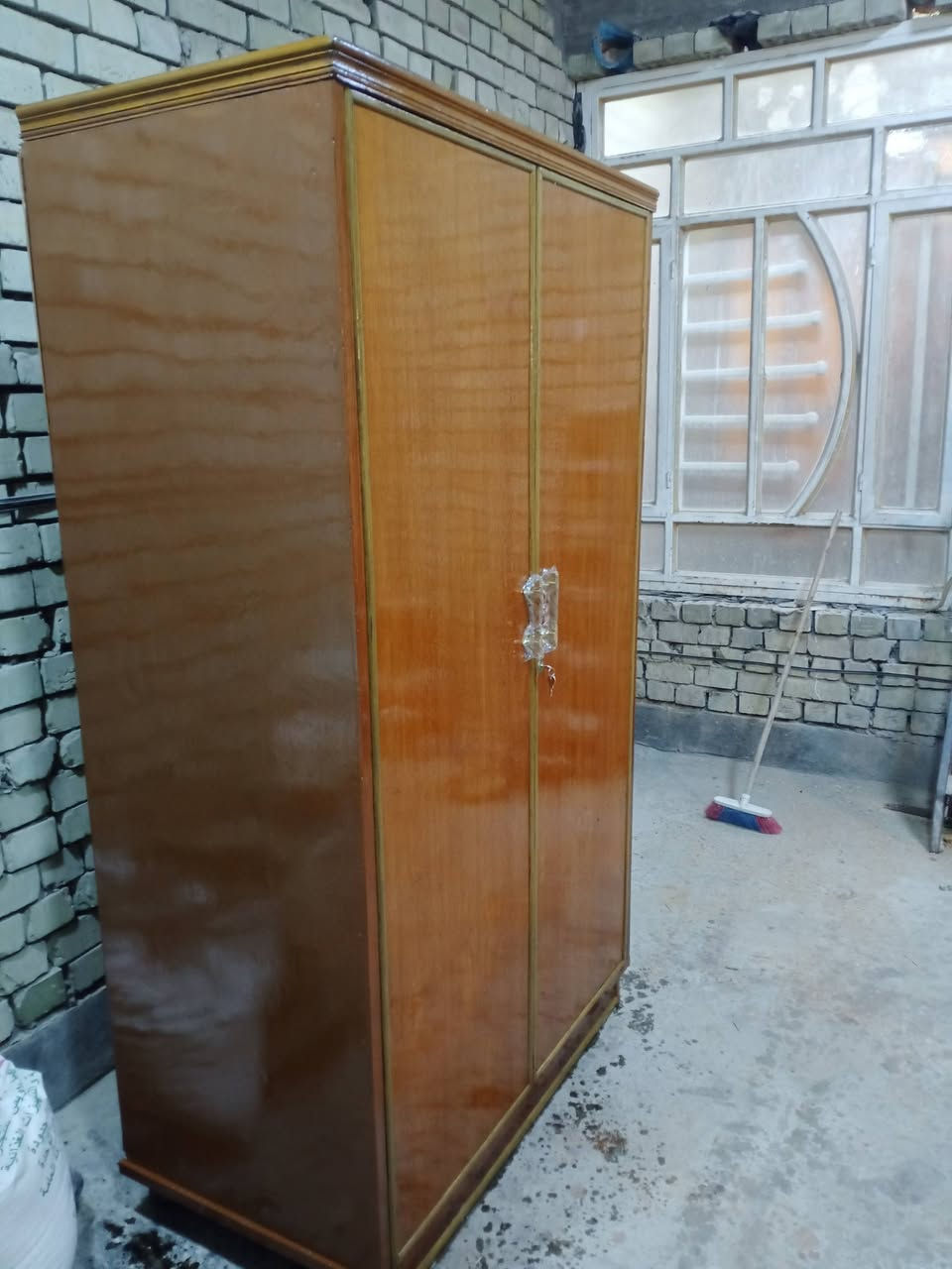 كنتور  2 اباب تسام نظيف جدا مكان بغداد الامين الثانيه سكينه وركيا السعر 125بي مجال ***********
