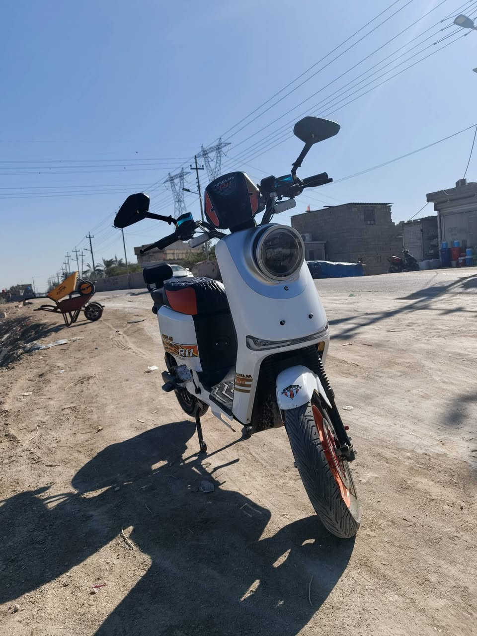 سلام وعليكم
ار 11موديل 2026 لون ابيض  مستخدمه قليل جدا 

خمس بطاريات دبل حجم كبير 32امبير 

4نمره سرعه 99

كهربائيات كلها شغاله الايت عالي ناصي دبل اشاره

 نشره اماميه خلفيه  اشاره يمنه ويسره 

بلوتوث وقاعده شحن وياها سويجين وبصمتين وكارت شحن

 الاصلي كفات موجوده

رقم الاستفسار ***********

السعر 600
