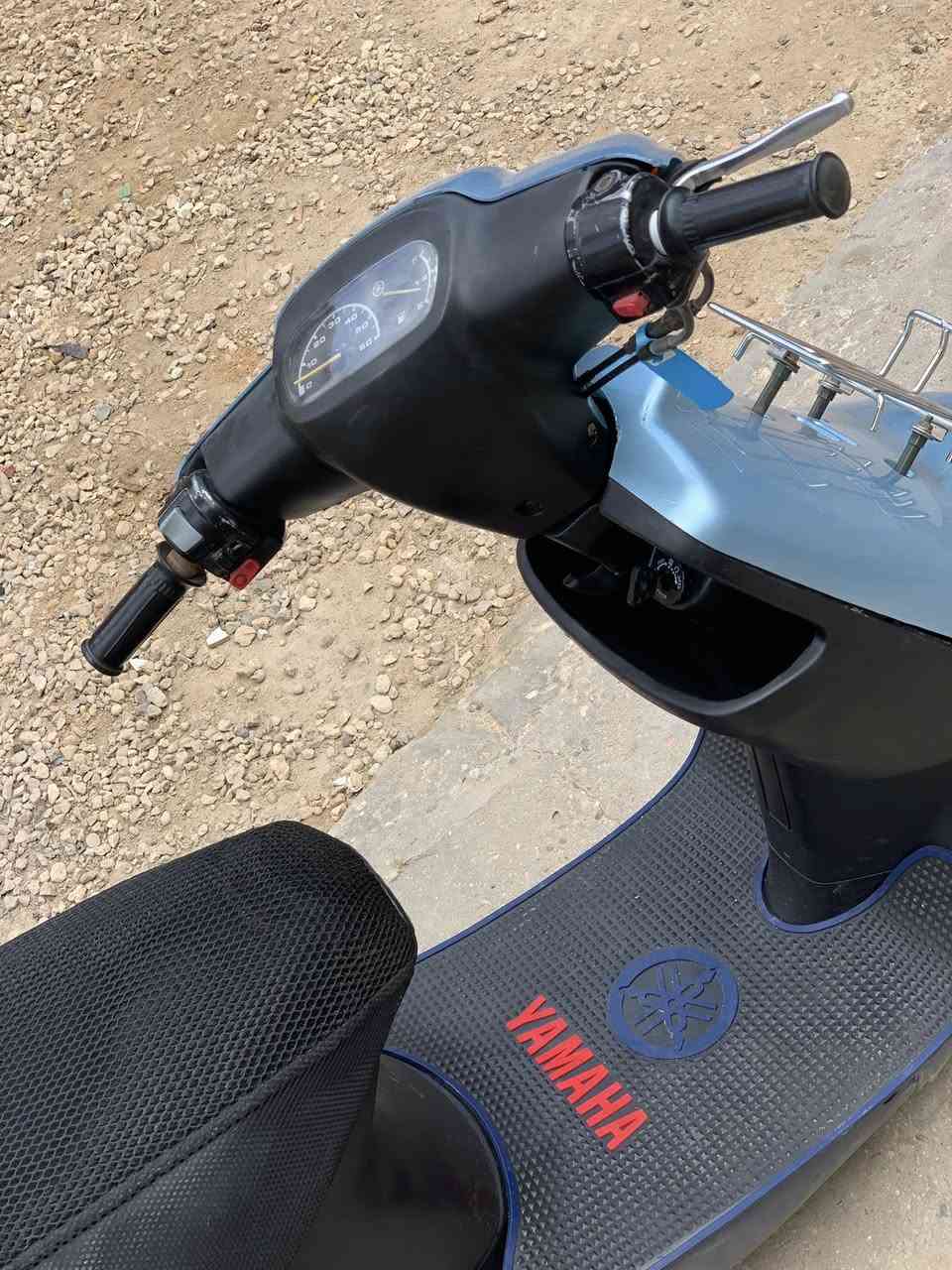 سلام عليكم دراجه بطه موديل 2000نضيفه موضحه بصوره شلعه فول صوت كير ماكو مكينه ناعمه كهربائيات كله شغاله  كيجاته شغاله نكره سلف سعر ٣٧٥ وبيه مجال رقم ***********
