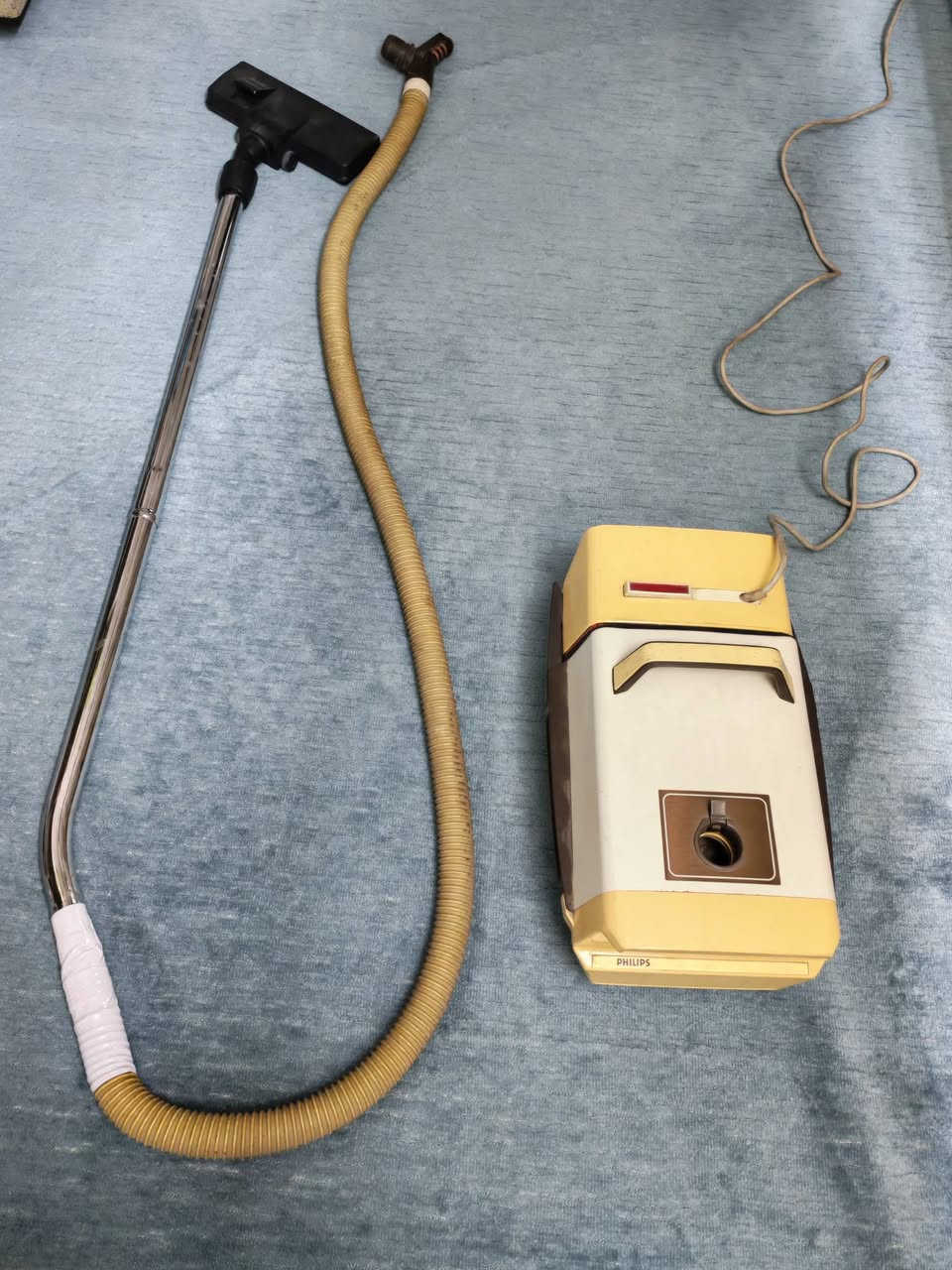 للبيع مكنسة فلبس هولندي الأصلي
على وضع الشركة
االمشتري خاص


**إذا كنت صاحب هذا الإعلان وتريد حذفه لأي سبب، رجاءا أرسل رسالة إلى الدعم الفني**