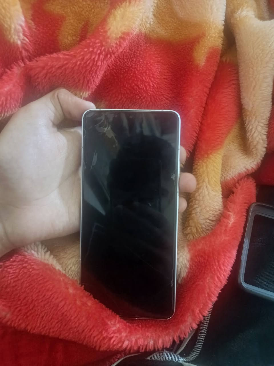 بوكو اف برو استخدام منزل وقليل ول شاشه مكسورة قليل ول كسر وما مأثر على شاشة تره لكسر بس شوية شاشه اكثريته بل لزكه ول ضهر هم بس قليل وملحقات كاملة مكاني البصره سعره 270


**إذا كنت صاحب هذا الإعلان وتريد حذفه لأي سبب، رجاءا أرسل رسالة إلى الدعم الفني**
