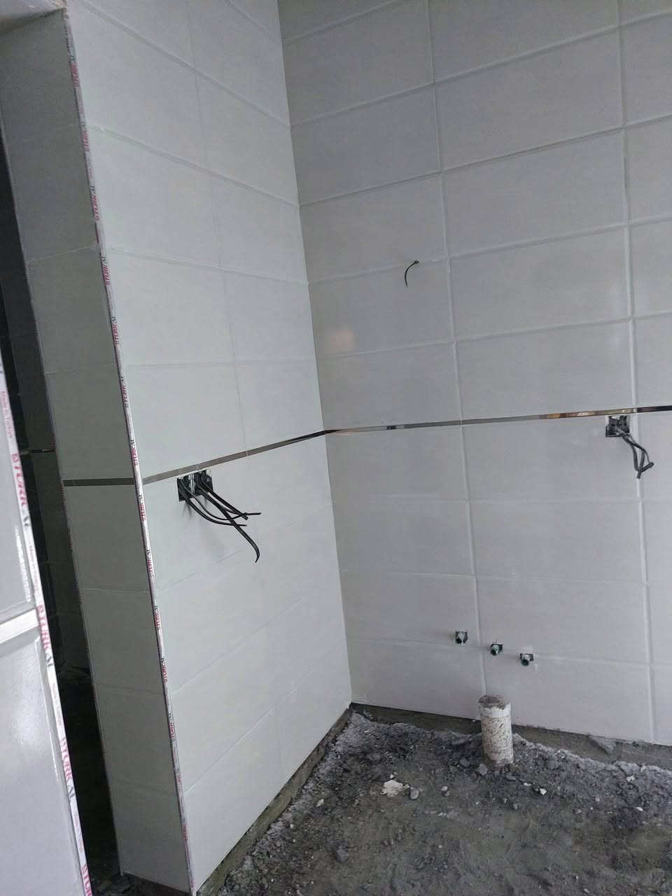 السلام عليكم ورحمه الله وبركاته اشتغل شغل سيراميك وبورسلين ومرمر وكاشي شغل درجه اولى***********
