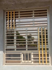 تركيب كافة انواع الزجاج... المشجر الأبيض والديكور والعاكس بانسب الأسعا...