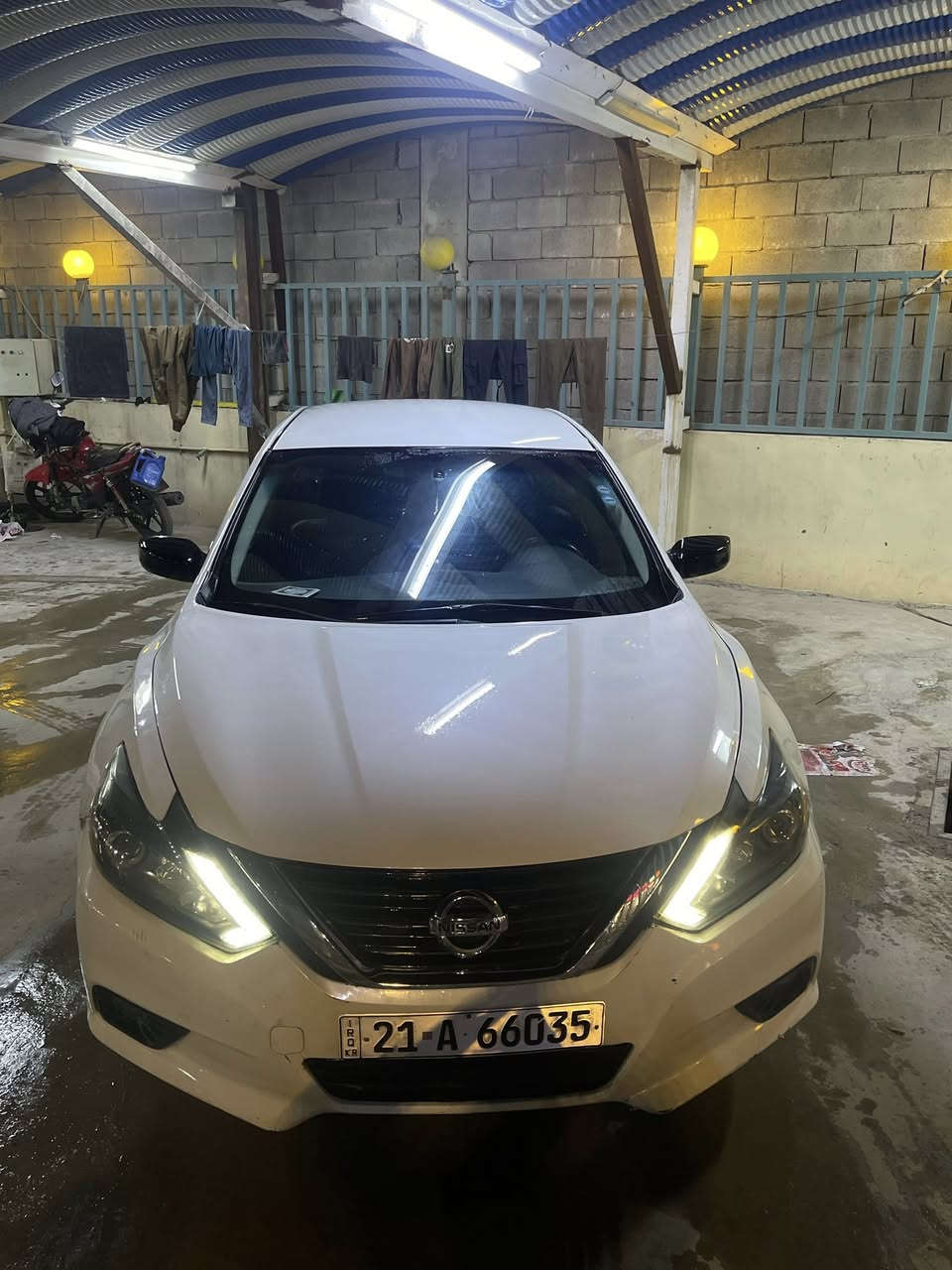 السلام عليكم 
نيسان التيما 2017 للبيع 
سيارة نضيفة جداً 
ضررها جامرلغ جهة السايق مبدل
وربع الباب صبغ فقط
وبيها اماكن بارد خفيفه 
صدر جديد مكينه كير مكفولات 
السعر 136وبيها مجال 
للتواصل :***********
