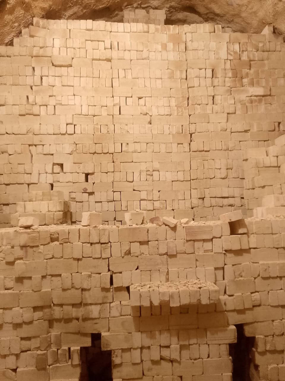 الهم صلي على محمد وال محمد يوجد لدينا طابوق جمهوري أو عادي درجه اولى يوجد توصيل ديوانية عفك البدير عدد مضبوط ***********
