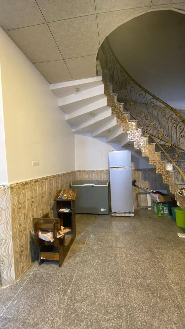 بيت للبيع المساحه 150 طابو صرف بحي المربع ثاني فرع من شارع الطاگ السعر النهائي 125واي استفسار ***********
