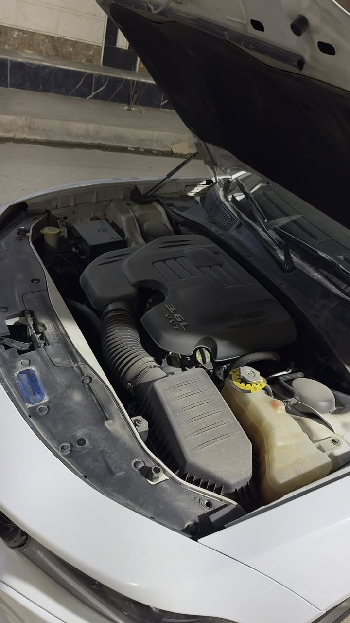 جارجر  2023 لاست كول
خليجي كفالة عامة 
رقم بغداد بأسمي 
ماشية 50.000 كيلو متر
مكاني ناصرية
جديدة بمعنى الكلمة
ما ناقصها اي شيء
 سعرها 310 قابل للتفاوض
***********
***********
