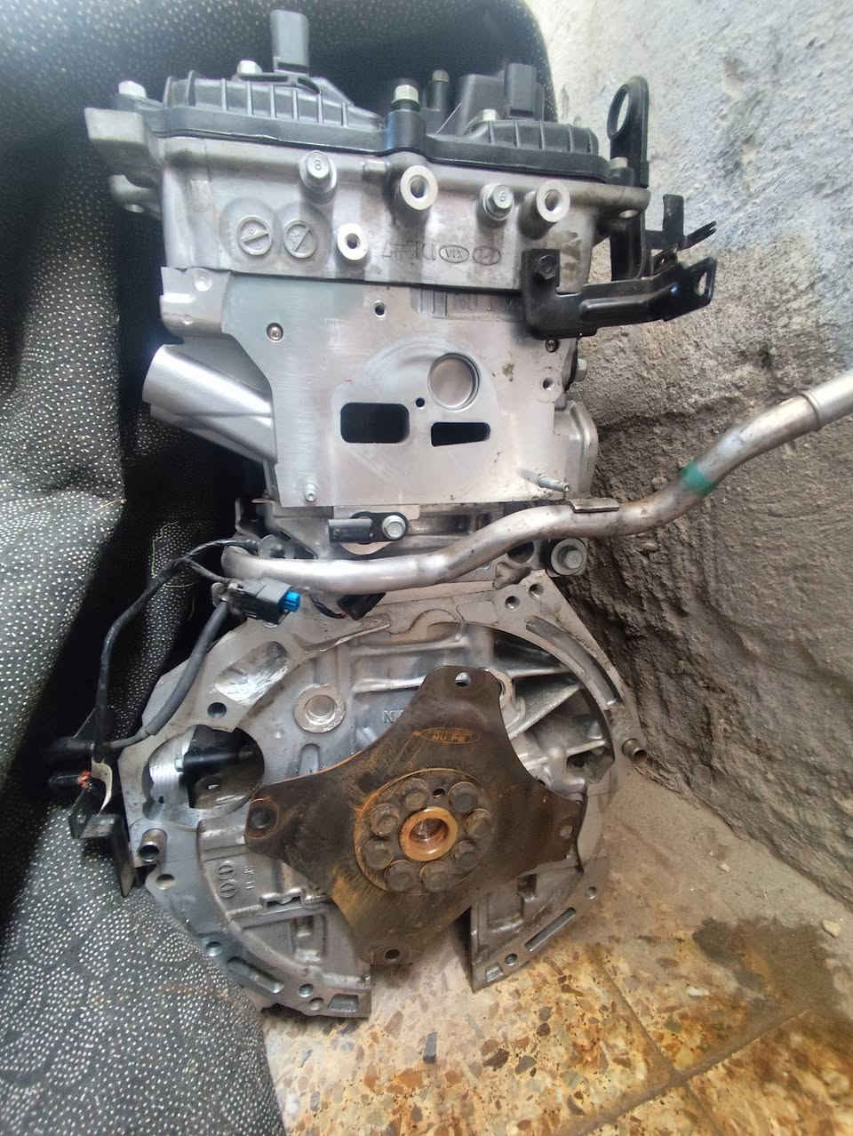 للبيع محرك الفين كيه فايف بي كسر بل جوه اويل بم مكسر بس فوك مابي شي قطع بي سليمه شراي يجي خاص سابقن سياره غاز بلاد ***********
