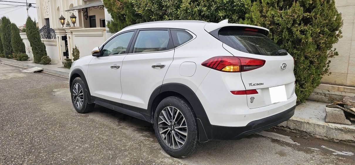 سلام عليكم
توسان خليجي موديل 2020
بدون سبغ بدون بارد 
ماشيه ٦٦ الف  
رقم اربیل  
فول بدون بانوراما 
سعر 225
للاستفسار الاتصال ع رقم ‭***********‬
