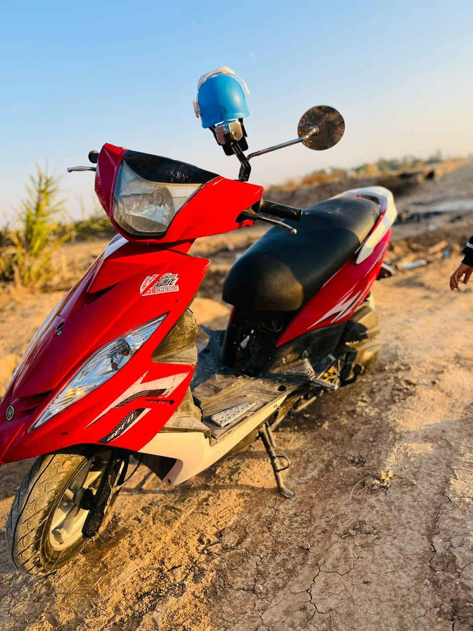 السلام عليكم
دراجه جيتي ار للبيع دراجه مكفوله كفاله عامه صالهه شهرين نازله من الرمبه السعر بواحد وميه وبيها مجال الشراي يدلل مكاني بغداد الرقم ***********
