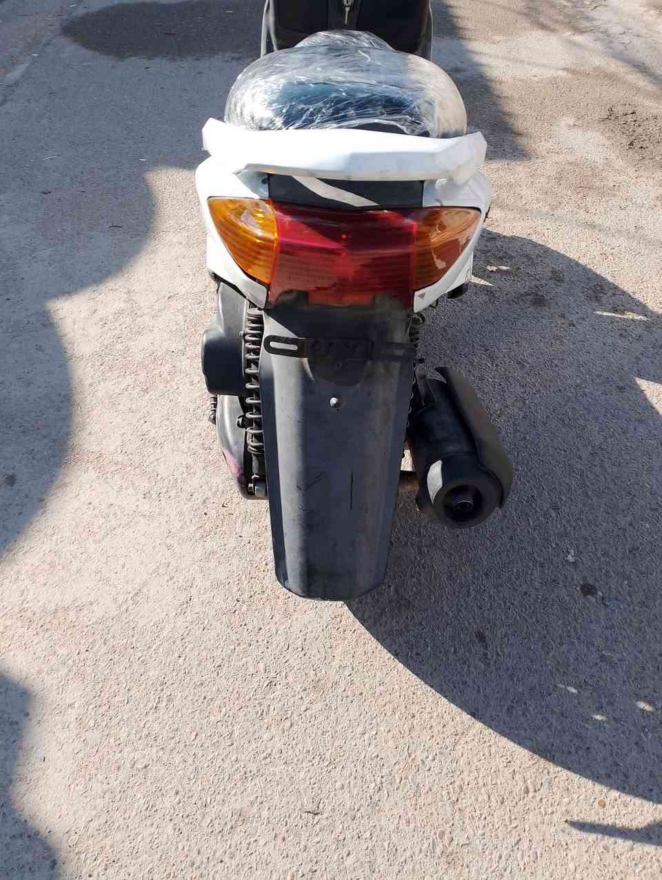 السلام عليكم سكنس نثيه 110ياباني ستان كهربائي نضيفه كلة شغال 500بيها مجال بسيط بلديات الصحفيين ***********
