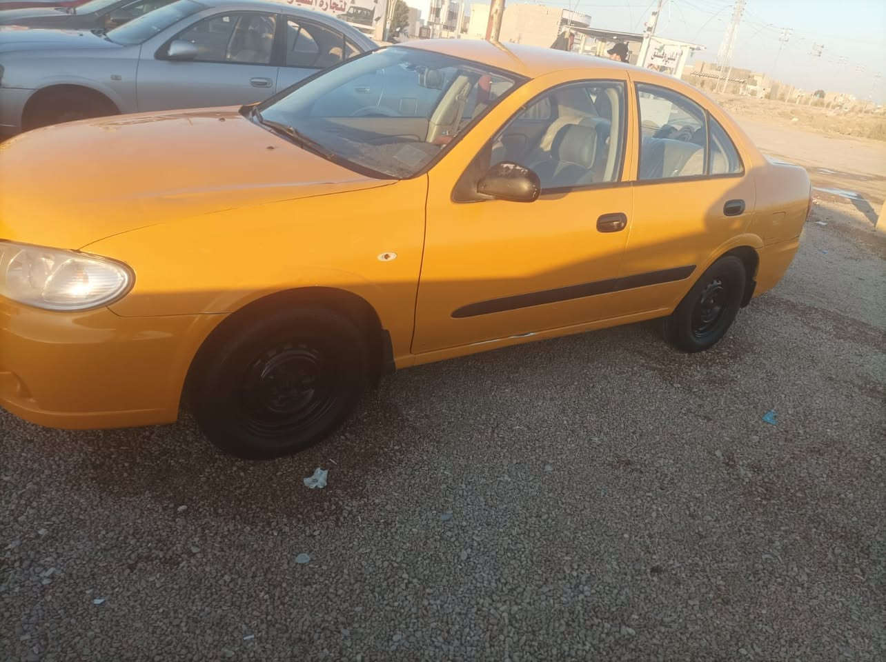 السلام عليكم سني 2011 مؤسسه للبيع رقم بغداد كير محرك كفاله عامة تبريد وصدر كله جديد كفاله من الصبغ ما عده اكو خياس بجامغلات الخلفيه مكصوص ومصبوغ ع كد 3اصابع
السياره ب اسمي شرط التحويل 
السعر 93 وبيه مجال 
***********
