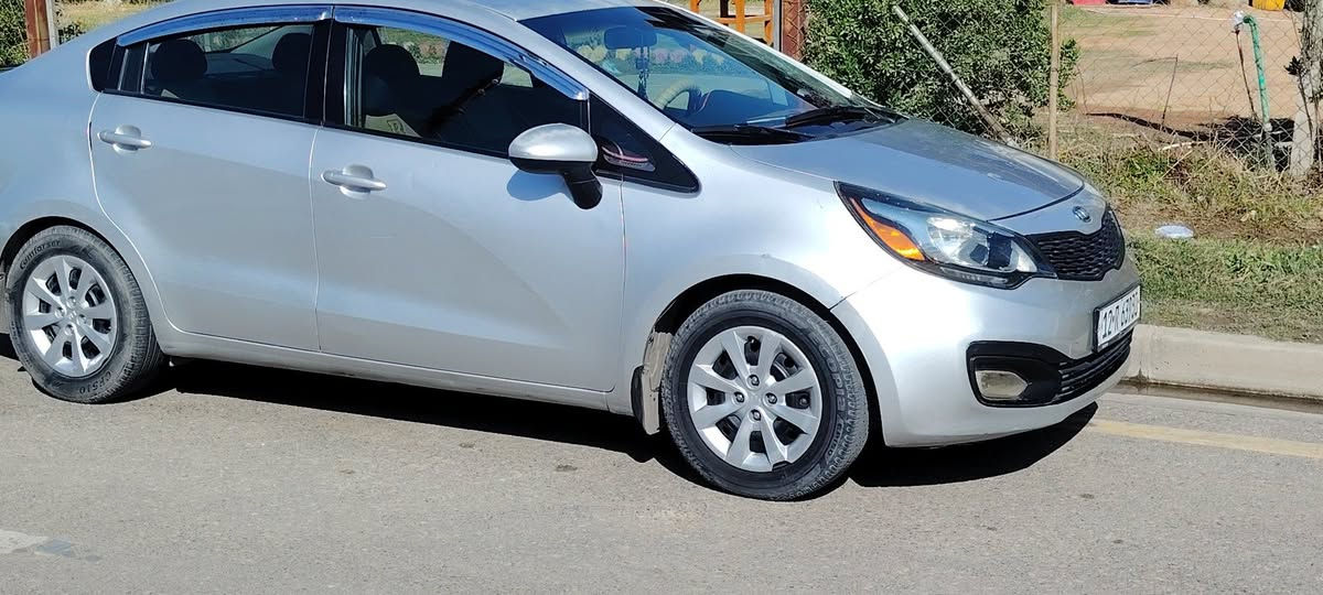 سيارة كيا ريو للبيع السعر 83 وبيها مجال 
رقم نينوى انكليزي موديل 2012
السياره بأسمي اني  الشرعي 
سنويه لي 2027
 شرط التحويل و الوكاله
مكينه كير شرط تحكمات استيرين
كير اتوماتيك و عادي محرك GDl
جاملغ مبدل وبيها مكانات قليله تقليم
كابون بانزين بيها جديد تدفئه تبريد 
شاشه كامره مضخم صوت 
العنوان موصل الرشيديه رقم الهاتف
 *********** 
*********** 
الكورك بي واتساب
