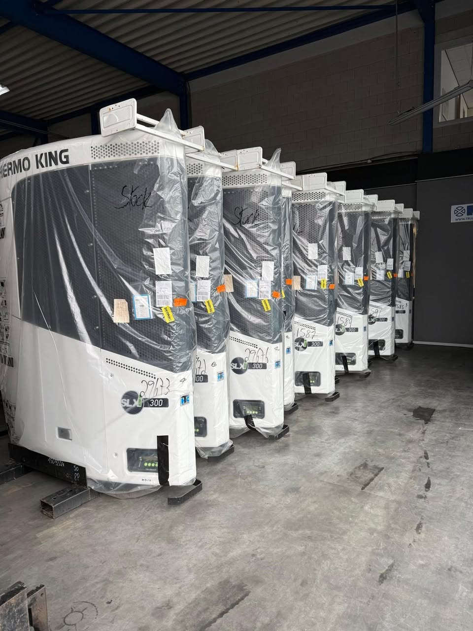 We also have just received a group of NEW Thermoking SLXi 300. Please contact us for more information


**إذا كنت صاحب هذا الإعلان وتريد حذفه لأي سبب، رجاءا أرسل رسالة إلى الدعم الفني**