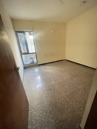 🔴شقة للايجار في الكرادة🔴 📍الموقع : الكرادة خارج قرب فندق قصر المسبح 🔷ا...