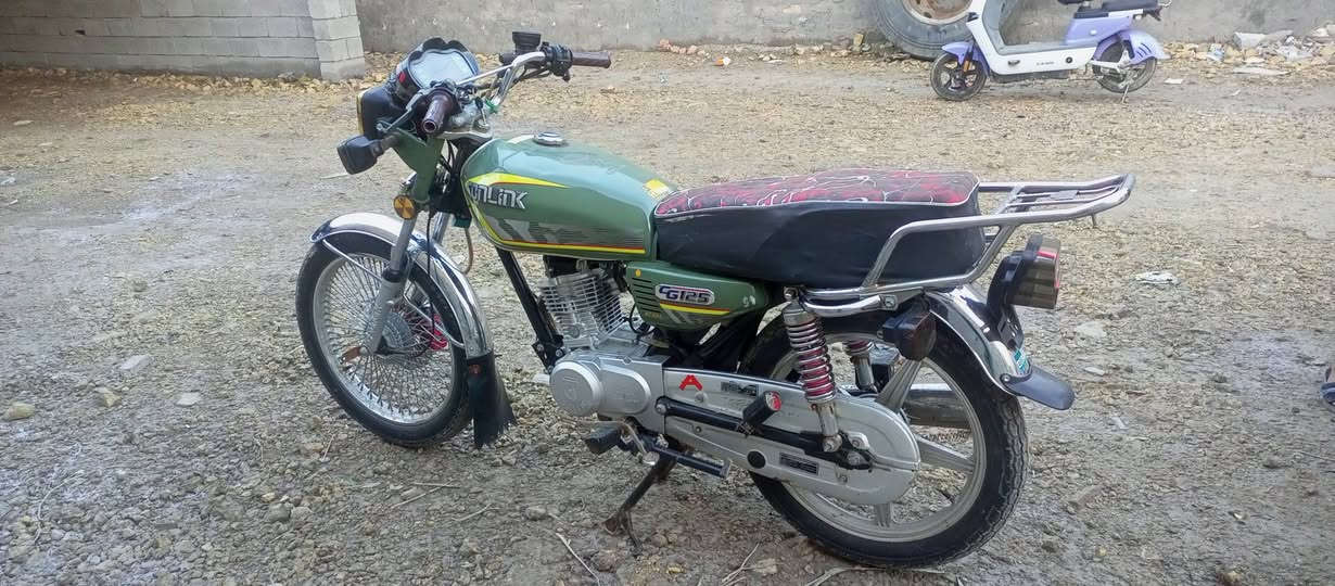 سلام عليكم دراجه سولنك للبيع مكينه ما مفتوحة أوراق سكنر بأسمي موديل 2024المكان ميسان  السعر 850بيها مجال قليل


**إذا كنت صاحب هذا الإعلان وتريد حذفه لأي سبب، رجاءا أرسل رسالة إلى الدعم الفني**