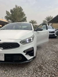 فورتي 2021بيها 4قطع دون دواخل فول واحد على واحد 07714001919