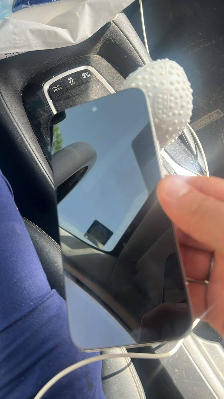سلام وعليكم
موبايل للبيع هونر x6c بعد جديد ما مستخدم هوايي 
ذاكره 128

اخذته 175
الي يريده يراسلني ونتفاهم ع سعره 
***********
