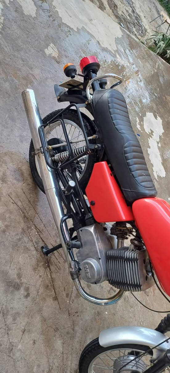 اسلام عليكم مرخصت مدير الكروب MZامزت 82للبيع سايس ٤دراجه معمره تعمير جديد كله شغال اتصل وتدلل ***********المكان كربلاء اطويريج
