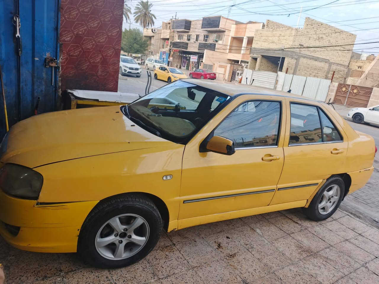 سلام عليكم هاي شيري للبيع تخم تاير جديد كير ومكينه بلاديه  نضيف سنويه جديده 2025الموديل 2013 بغداد بسمي السعر 33 *********** العنوان بغداد الدوره
