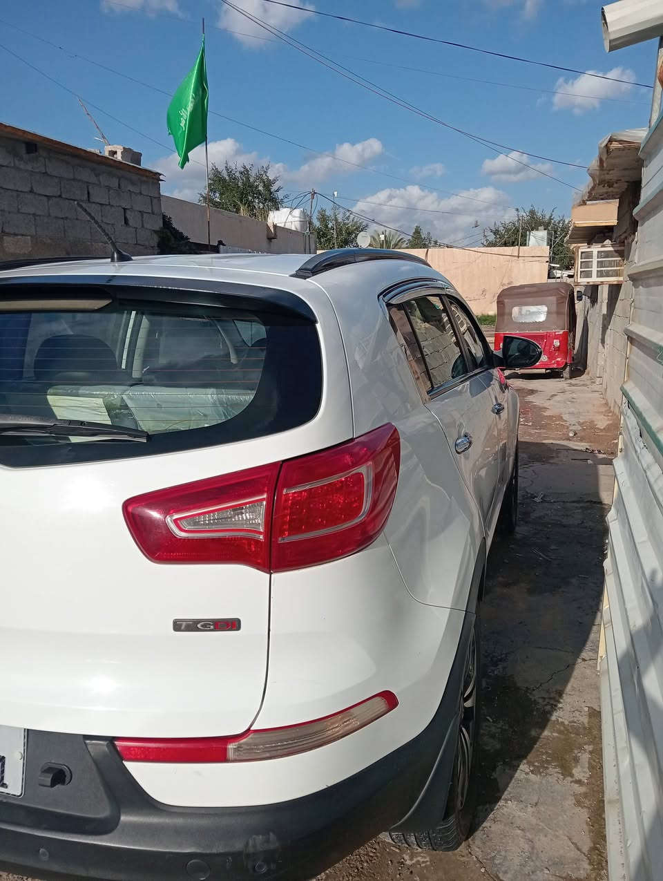 للبيع سبورتج مديل 2012 خليجي رقم التلفون ***********
