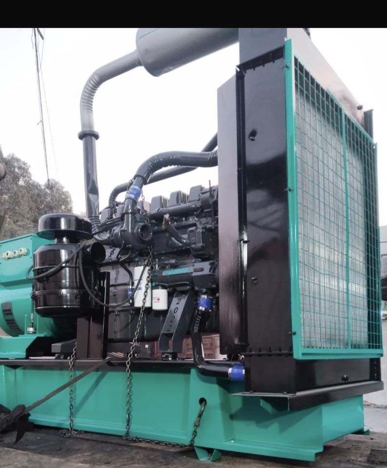 سلام عليكم مكينه بومه قبق حديد للبيع لا صرف ولا بخار توليد بلادي250كيفي تك بور بورين مكينه ستندر راديتر جديد انتر كلر جديد اي ستفار اتصال على رقم صاحب المكينه (***********)
