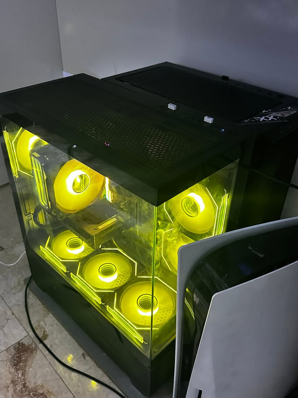 السلام عليكم كيس للبيع
RTX5060 8G 
R5 5500
Ps 750w gold 
RAM 8*2  3200hz RGB
AIR COOLER SAMA RGB
MB ASUS B450
M.2 1T
الكيس صارله شهر عندي من تاريخ الشراء كلش نضيف
السعر  وبي مجال1200
مكان بغداد الغزاليه
***********
اتصال او واتساب
