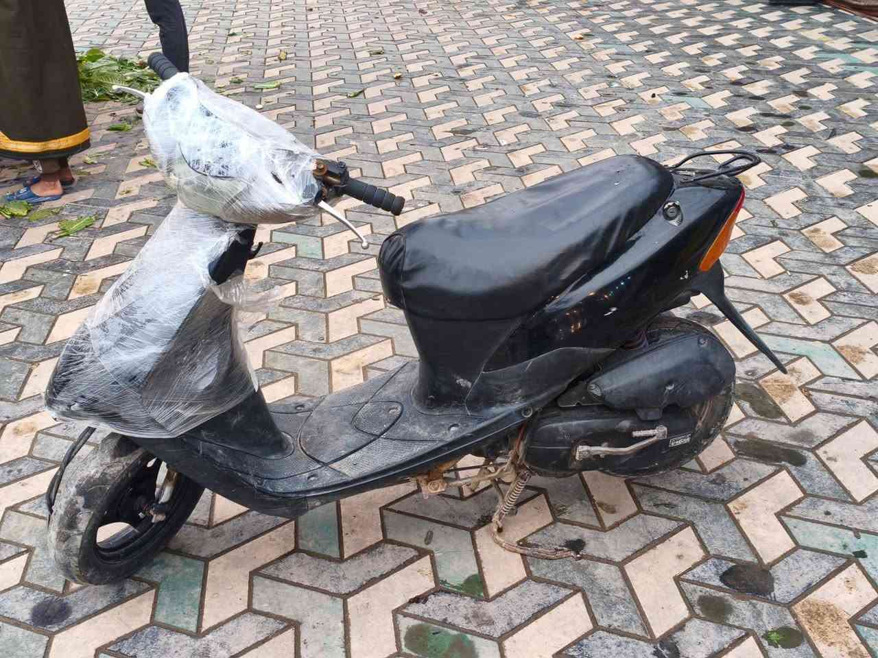 دراجة للبيع ساسوكي رياضي
العنوان دور النفط 
السعر 275 وبيهه مجال 
الاتصال ***********
