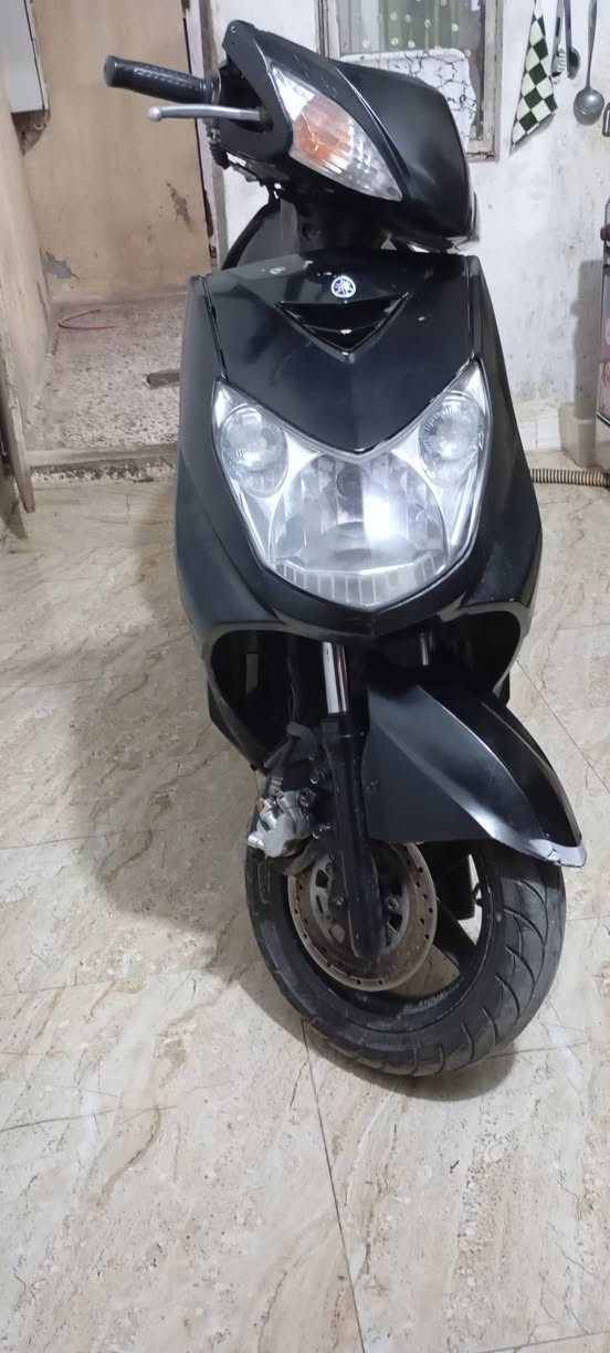 600 سكنس كامريتر المكان بغداد الشعب وبيها مجال اتصال واتساب***********
