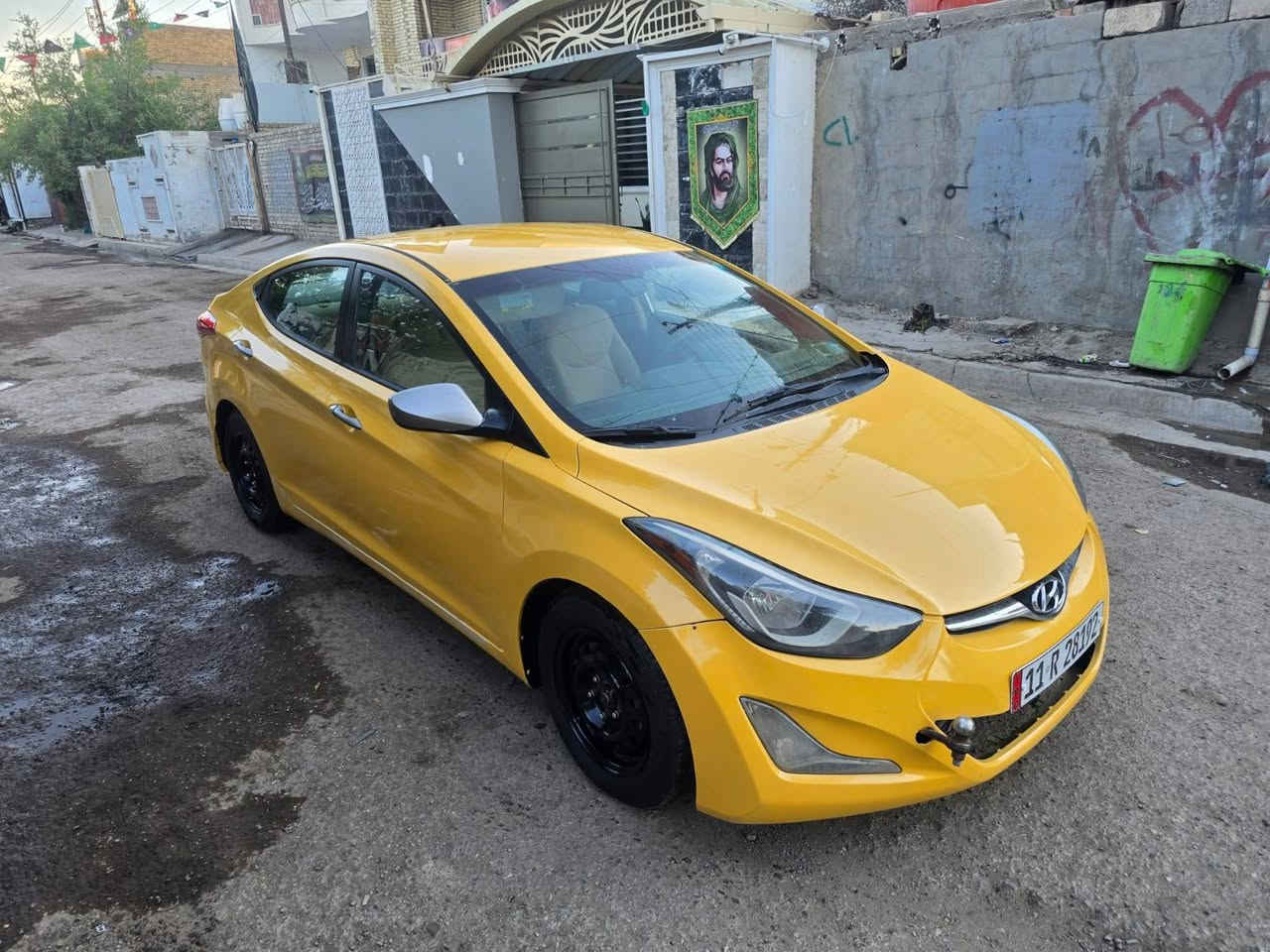 سلام عليكم الانترا موديل 2013رقم بغداد نكليزي بسمي تحويل مباشر  محرك 1800دوش سياره  بدون دواخل سياره جاهزه لخير من تبريد وحداديه تخم تاير سياره بدون معجون صبغه جديده مكان سياره كوت واسط  للاستفسار ع رقم ***********
