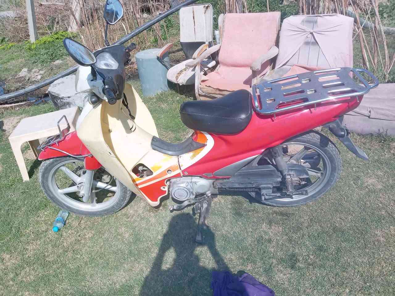 اقرأ المنشور أولا
دراجة سلفيز للبيع مديل 14شرط فول كلها ابلادي محرك ناعم كهربائية لكل شغالة سعر 525 وبيه مجال لطيبين 
اتصل ***********
