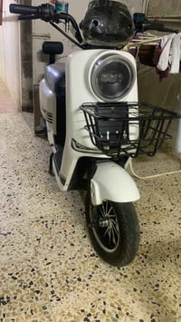 ماطور R900 • جديد • بطاريات الشركة