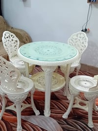 ميز طعام • جديد • قياس ٧٥