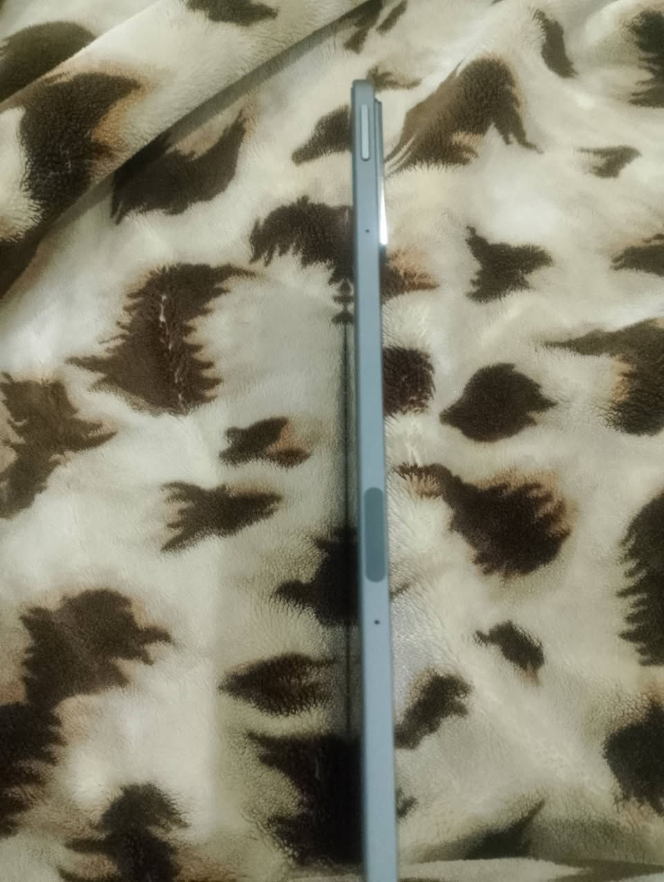 ايباد ريد ماجيك للبيع مكان بغداد
*********** شراي خابرني بخير ويدلل السعر 750 بمجال
