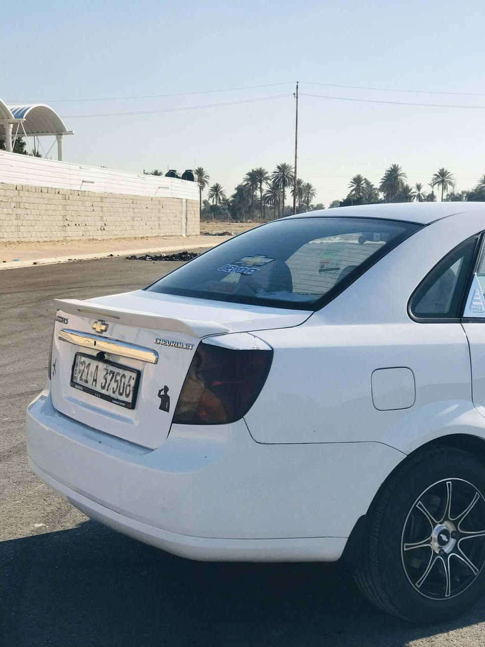 سلام عليكم للبيع شوفرليت اوبترا موديل 2009 رقم سليمانية جديد سنوية 2027  كير اوتماتيك محرك 1600 تخم تايرت جديدة تبريد شغال بس نقص غاز شاشة كامرة خلفية سيارة مكفولة من صبغ بيها ضربة خفيفة بخشم چاملغ وشوية من بنيد دوشمة جديدة سيارة حلوة ومرتبة مكان بغداد المدائن سعر 79 وبيها مجال قليل الاستفسار اتصل على رقم ***********
