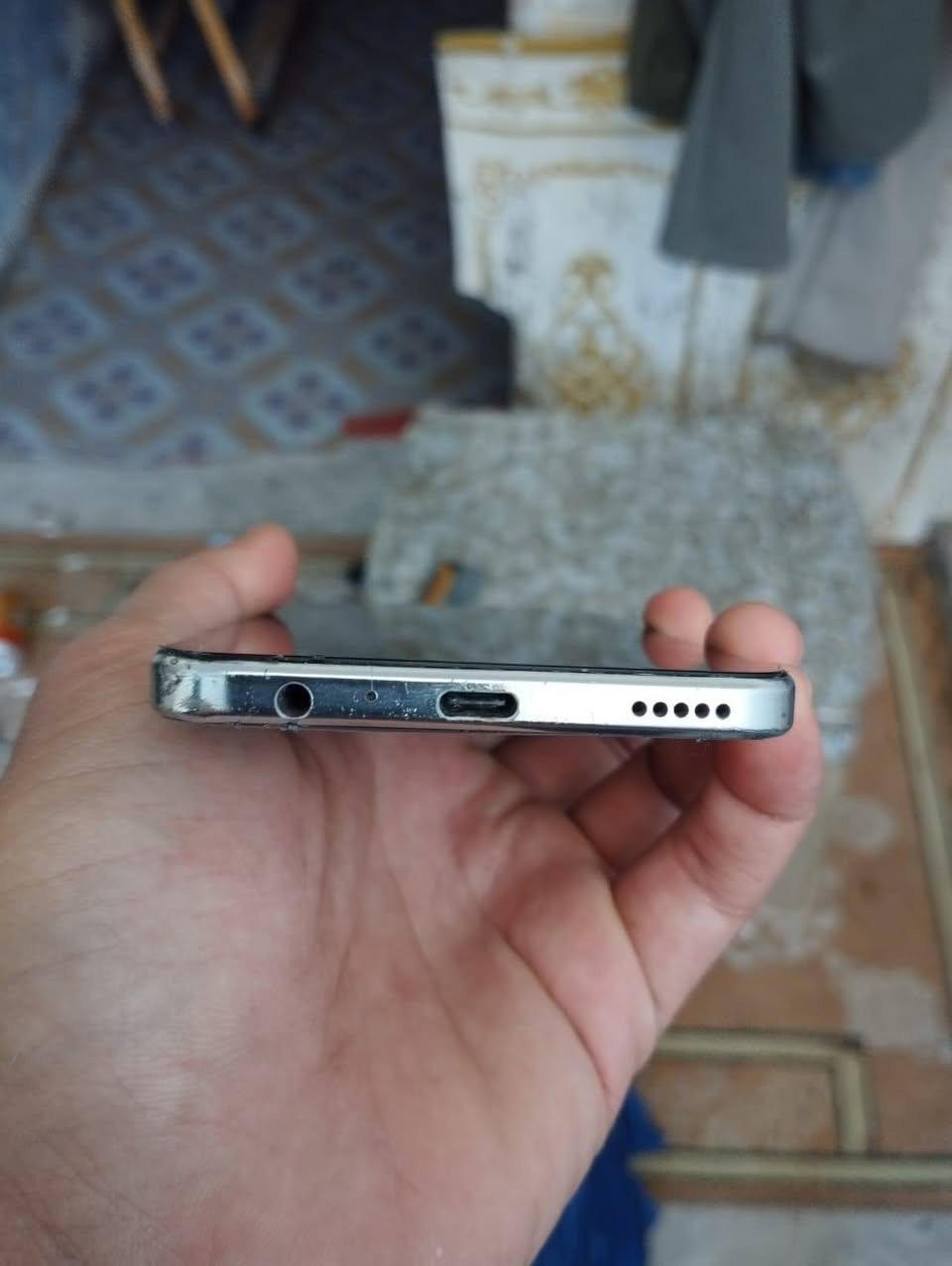 سعر 90 الف هونر X8 عنوان بغداد مدينة الصدر ***********
